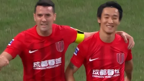 独行侠险胜公牛，浓眉高效发挥显神威